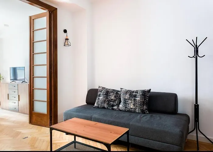 Classy Unirii Square *