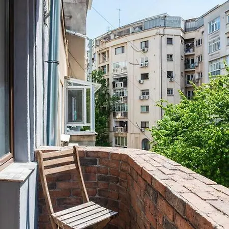 Classy Unirii Square *