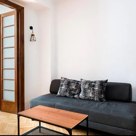 Classy Unirii Square *